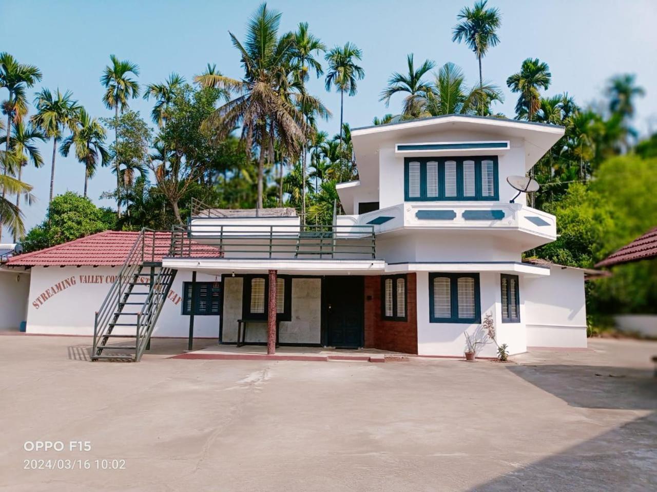 Streaming Valley Independent Coffee Estate Stay Madikeri Εξωτερικό φωτογραφία